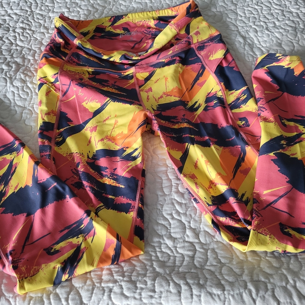 Skirt Sports, Urban Print,size medium